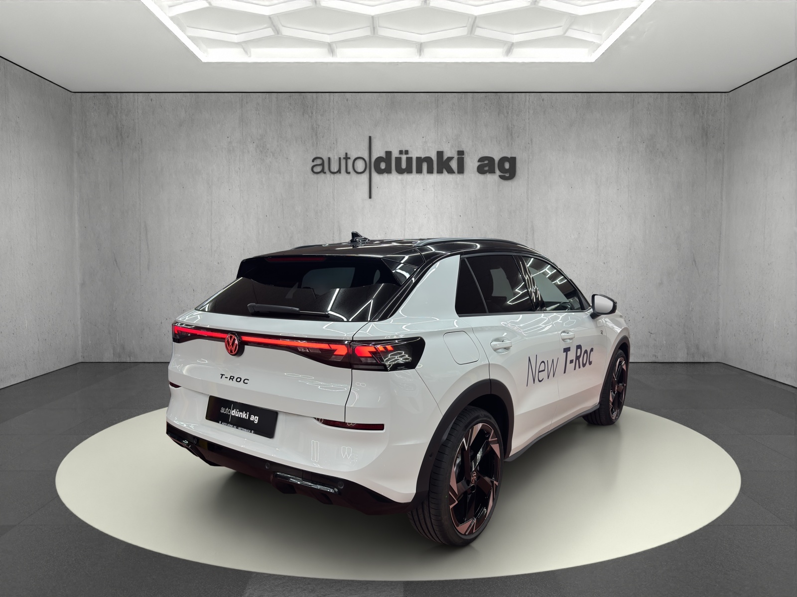 VW T-Roc 1.5 eTSI mHEV R-Line DSG-image-3