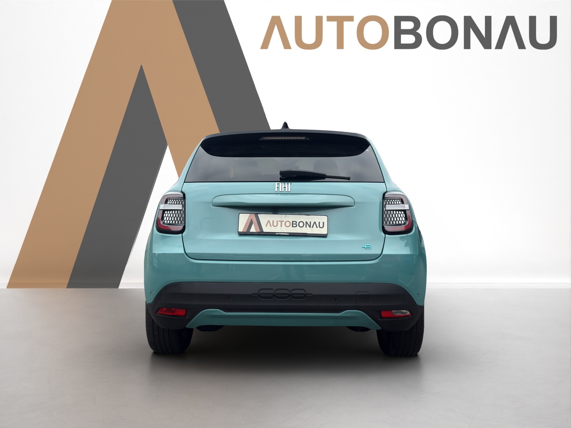FIAT 600e La Prima-showroom-element-3