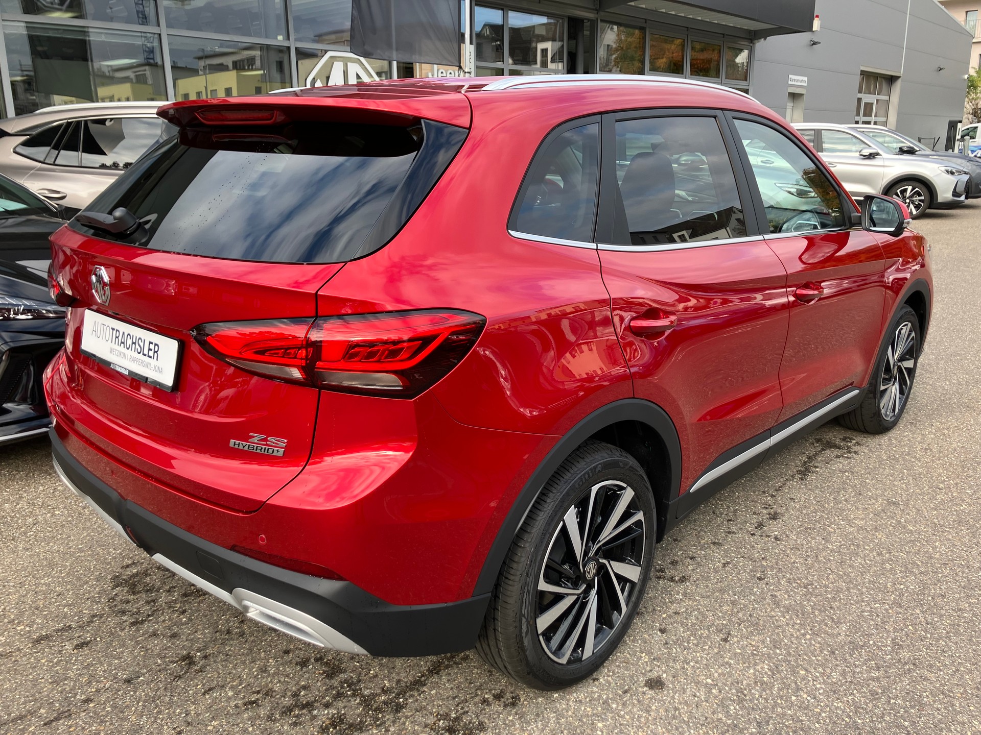 MG ZS 1.5 Hybrid+ Luxury-image-4
