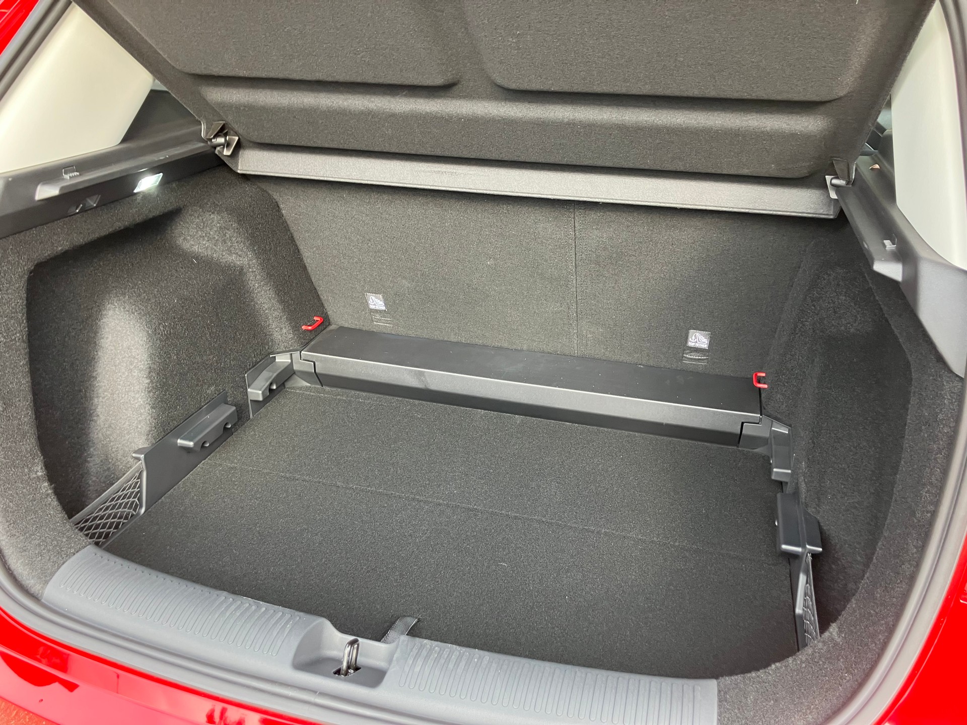 MG ZS 1.5 Hybrid+ Luxury-image-6