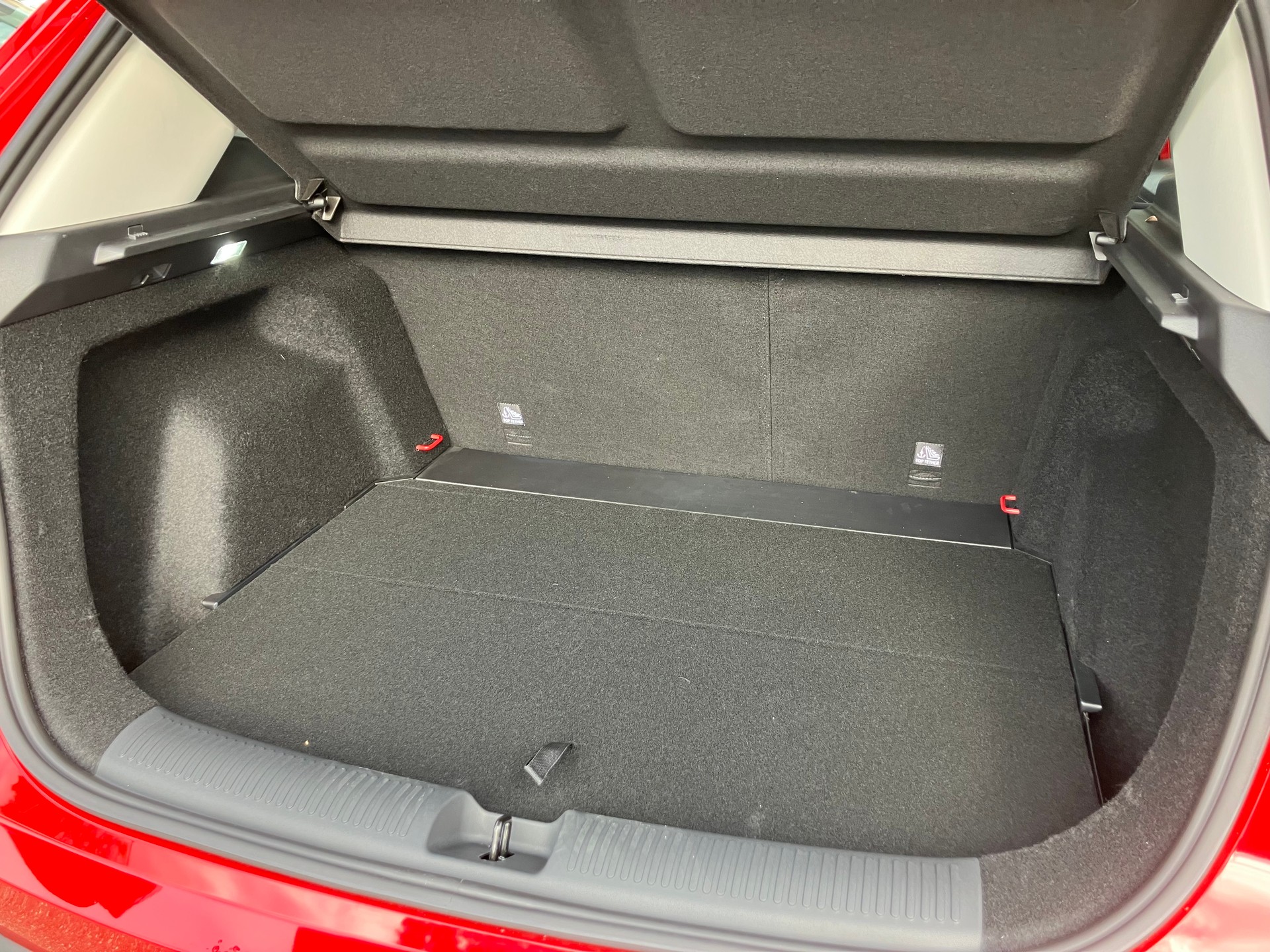 MG ZS 1.5 Hybrid+ Luxury-image-5