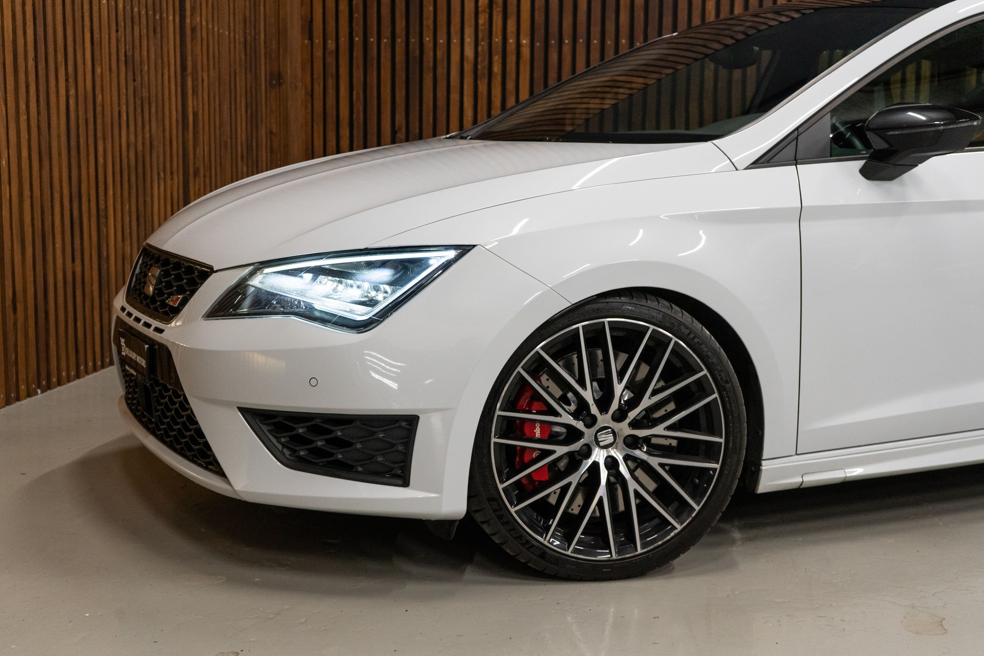 SEAT Leon 2.0 TSI 290 Cupra DSG-image-2