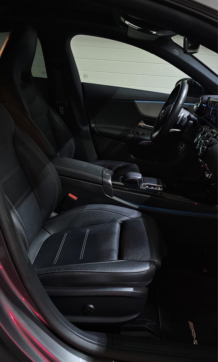 MERCEDES-BENZ CLA 220 AMG Line 7G-DCT 4Matic-image-10