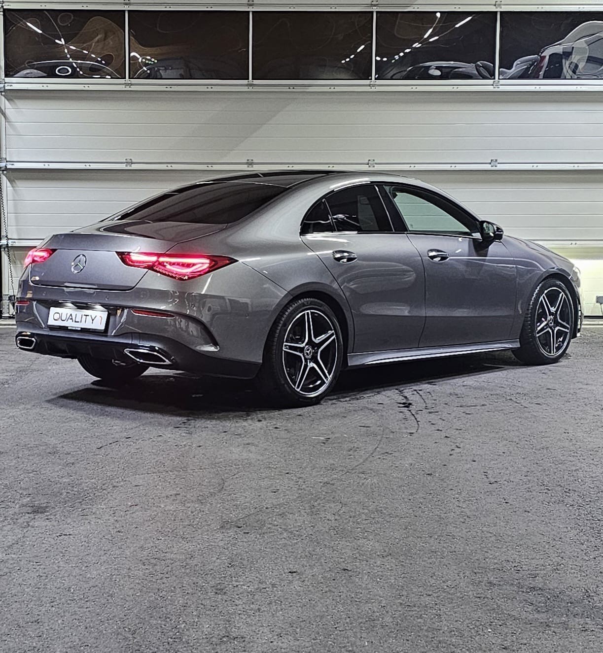 MERCEDES-BENZ CLA 220 AMG Line 7G-DCT 4Matic-image-4