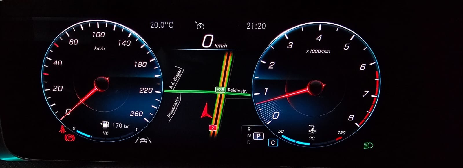 MERCEDES-BENZ CLA 220 AMG Line 7G-DCT 4Matic-image-19