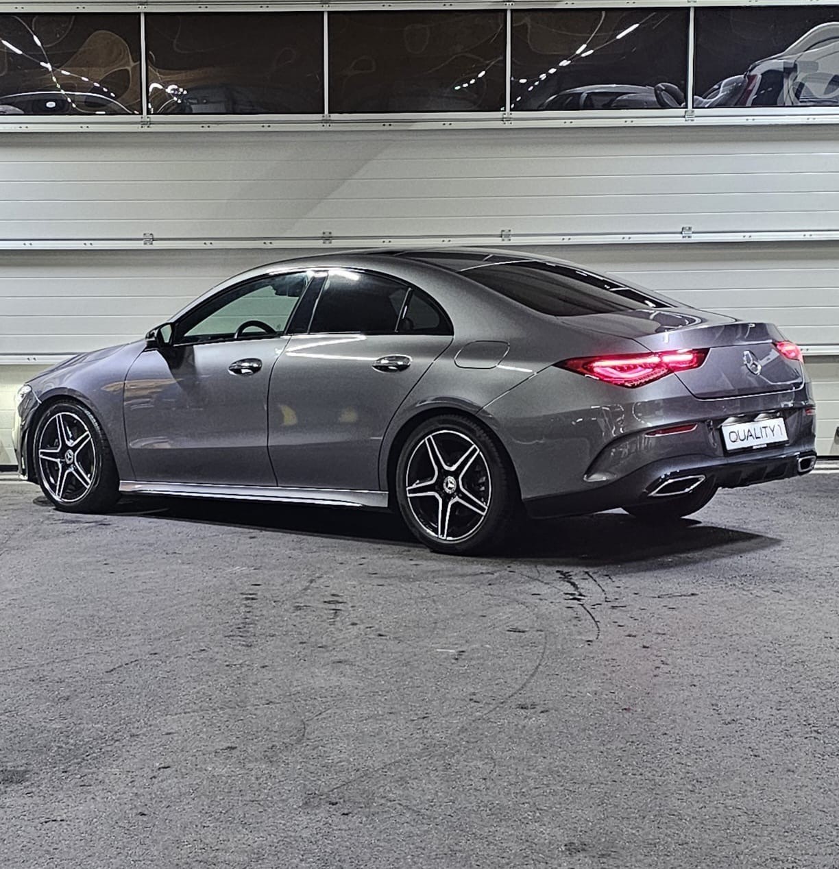 MERCEDES-BENZ CLA 220 AMG Line 7G-DCT 4Matic-image-2