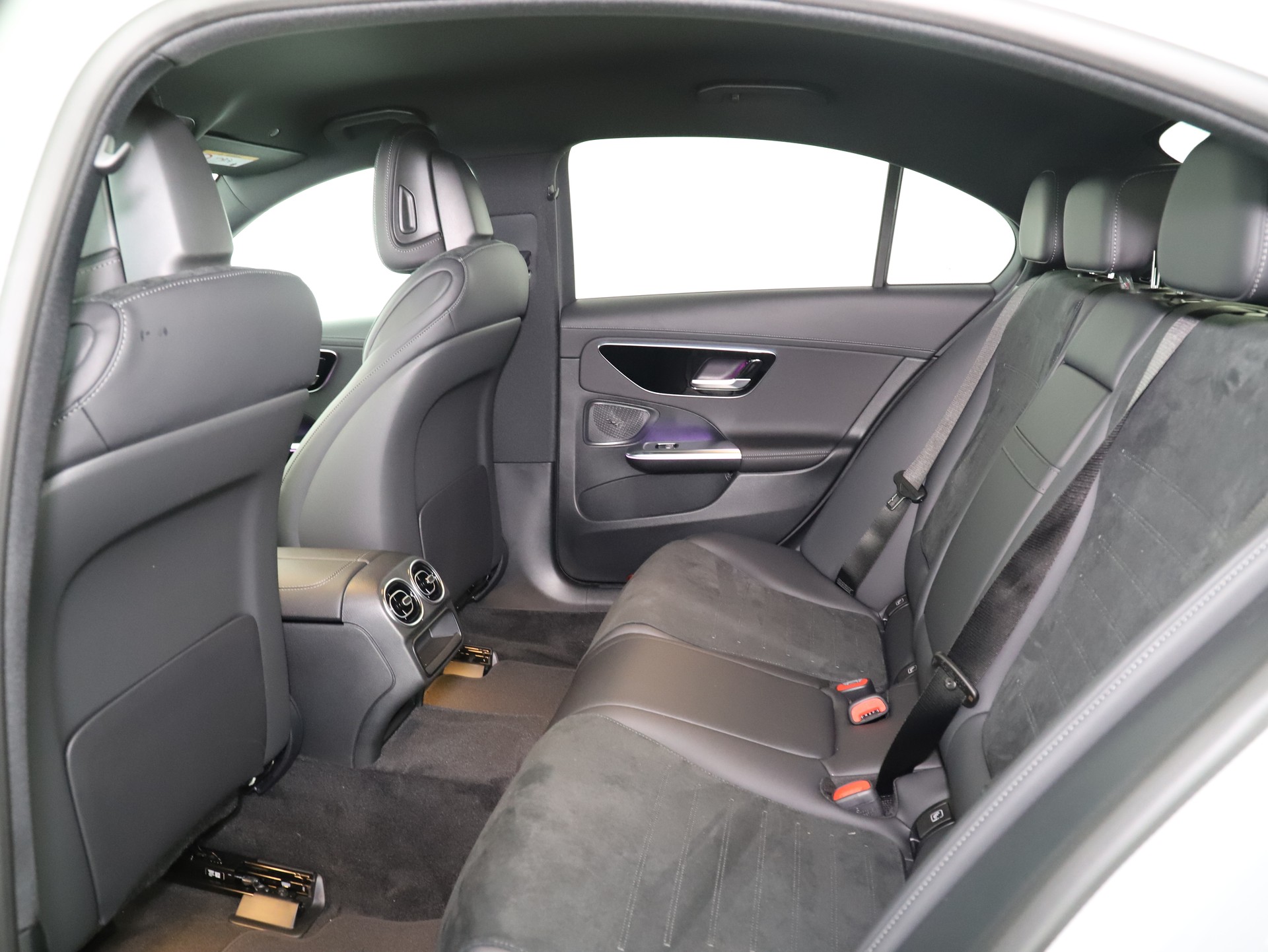MERCEDES-BENZ C 220 d 4 M Swiss Star-image-10
