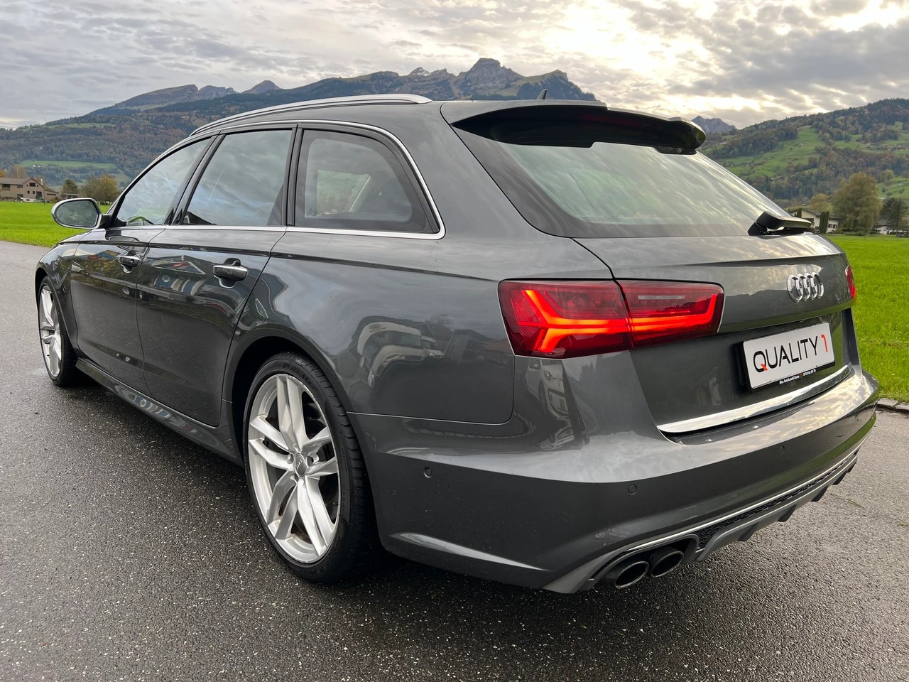 AUDI S6 Avant 4.0 TFSI V8 quattro S-tronic-image-5