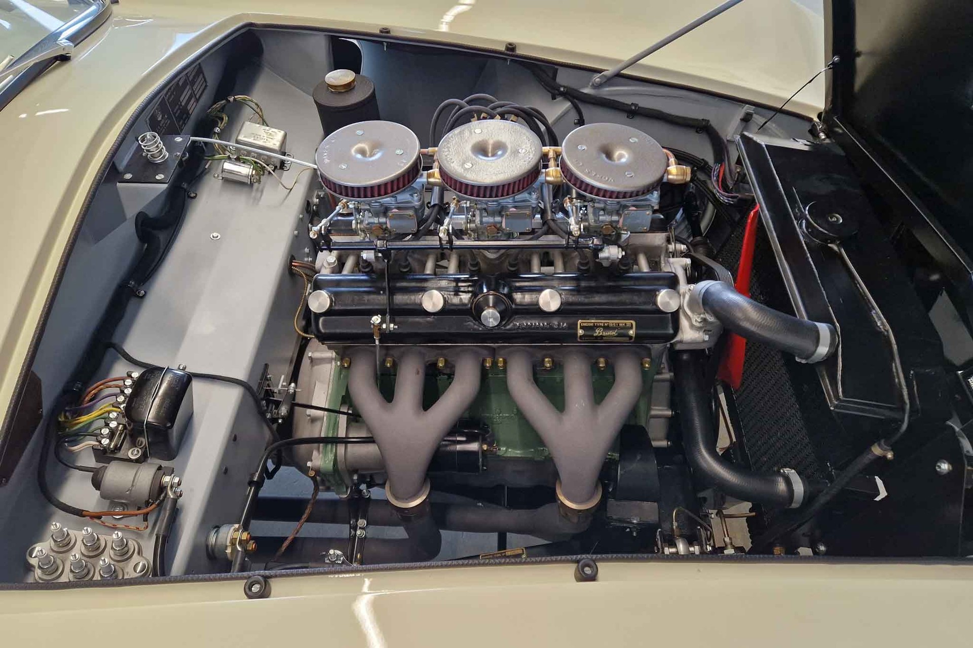 BRISTOL Arnolt-Bristol DeLuxe Competition Roadster-image-12