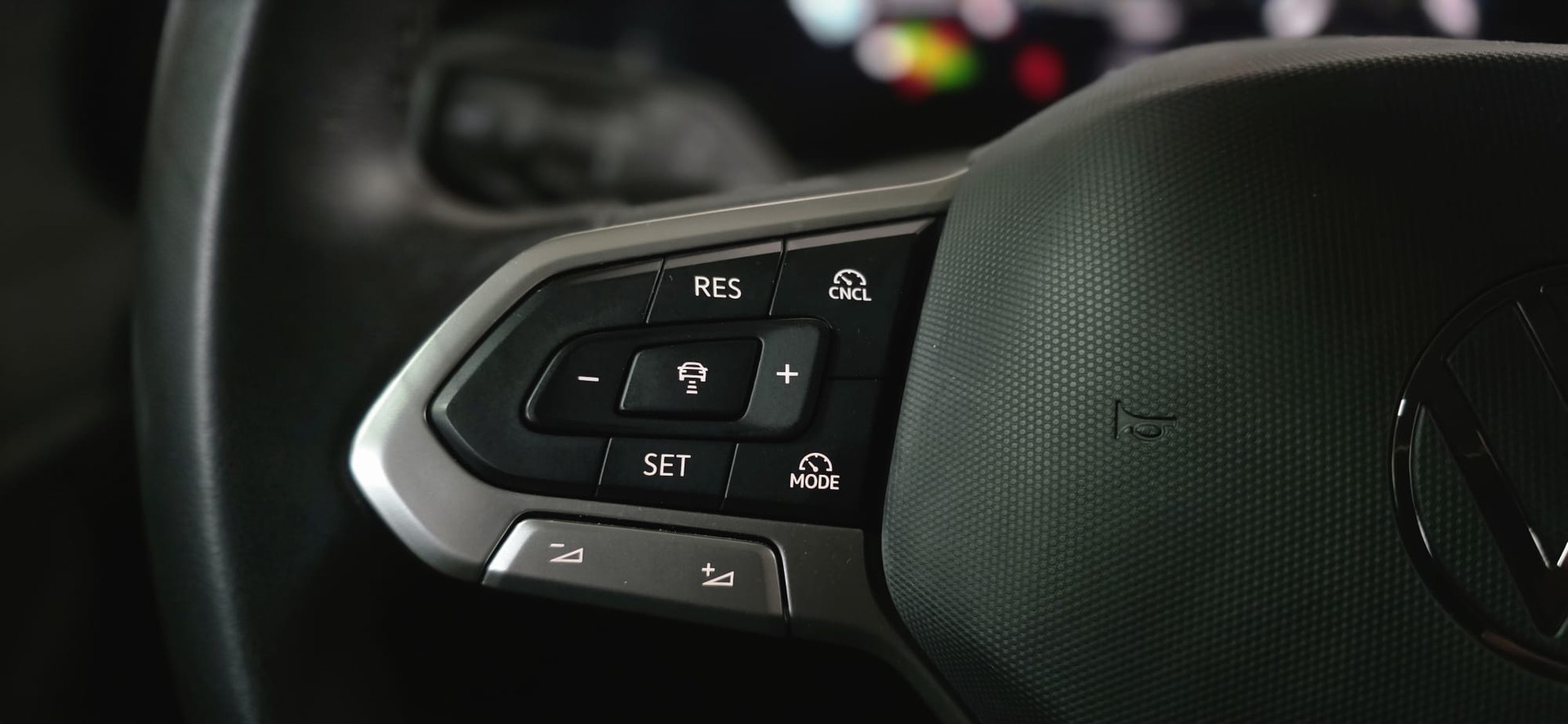 VW Passat Variant 1.5 eTSI evo2 DSG *Lenkradheizung*ACC*Sitzheizung*Rückfahrkamera*-image-14