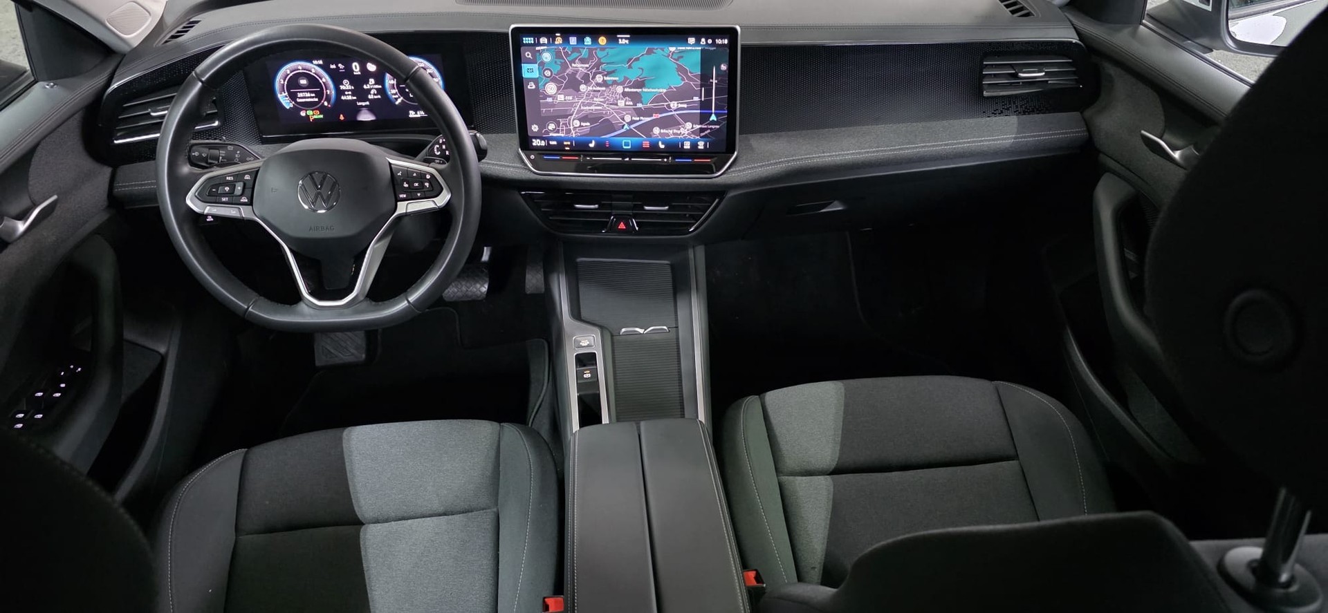 VW Passat Variant 1.5 eTSI evo2 DSG *Lenkradheizung*ACC*Sitzheizung*Rückfahrkamera*-image-10