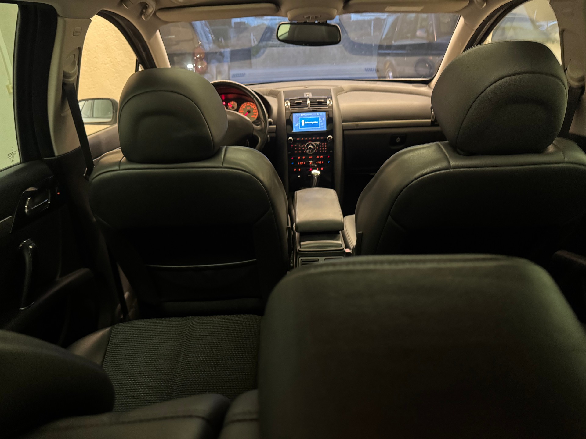 PEUGEOT 407 SW 3.0 SV Platinium Edition Automatic-image-15