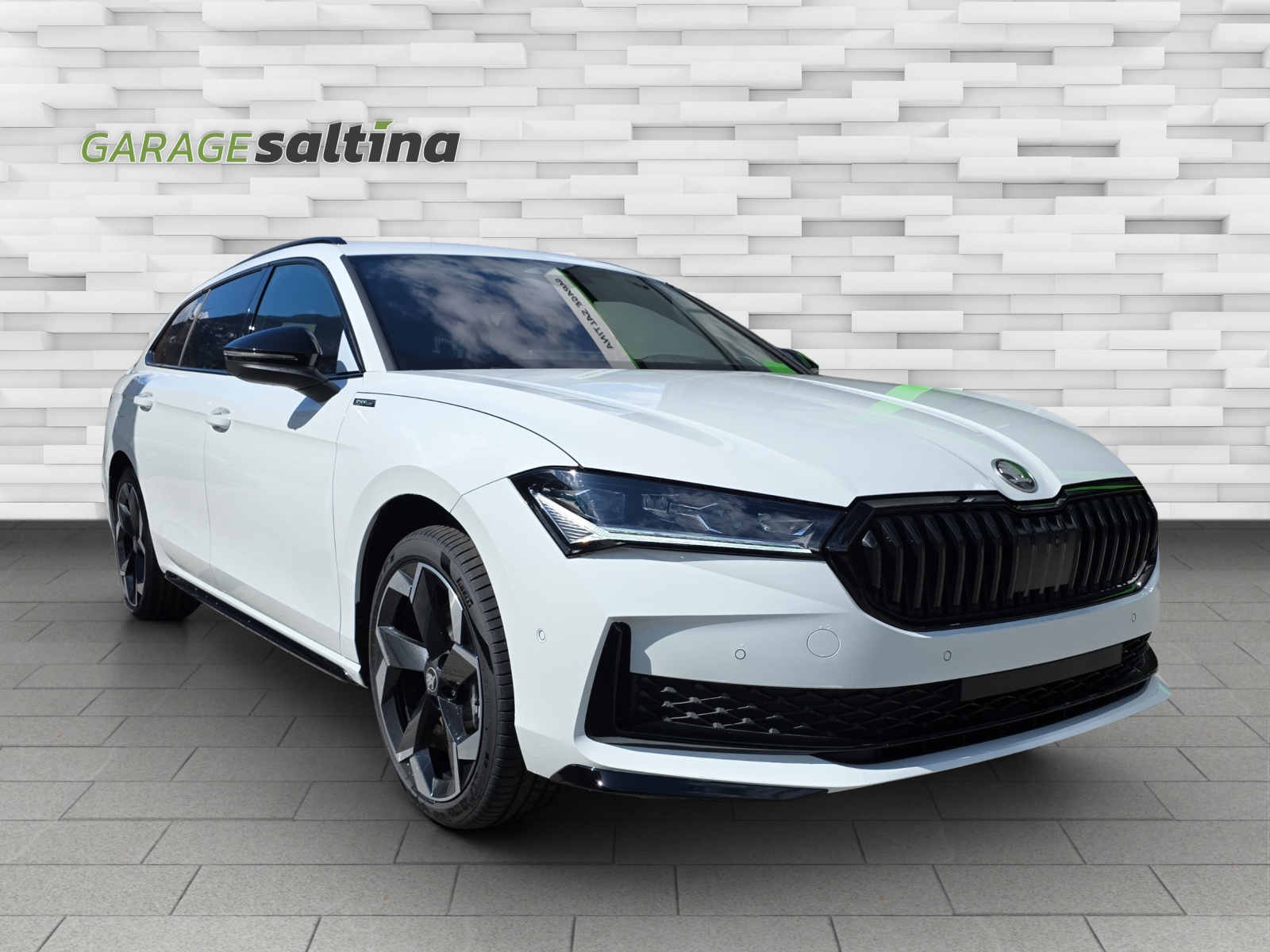 SKODA Superb Combi 2.0 TSI Sportline 4x4 DSG-showroom-element-3