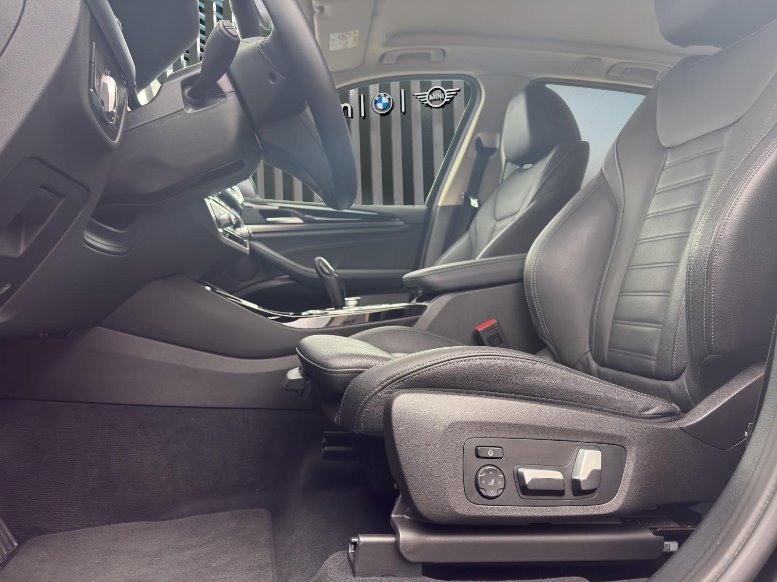 BMW X3 30e xDrive-image-14