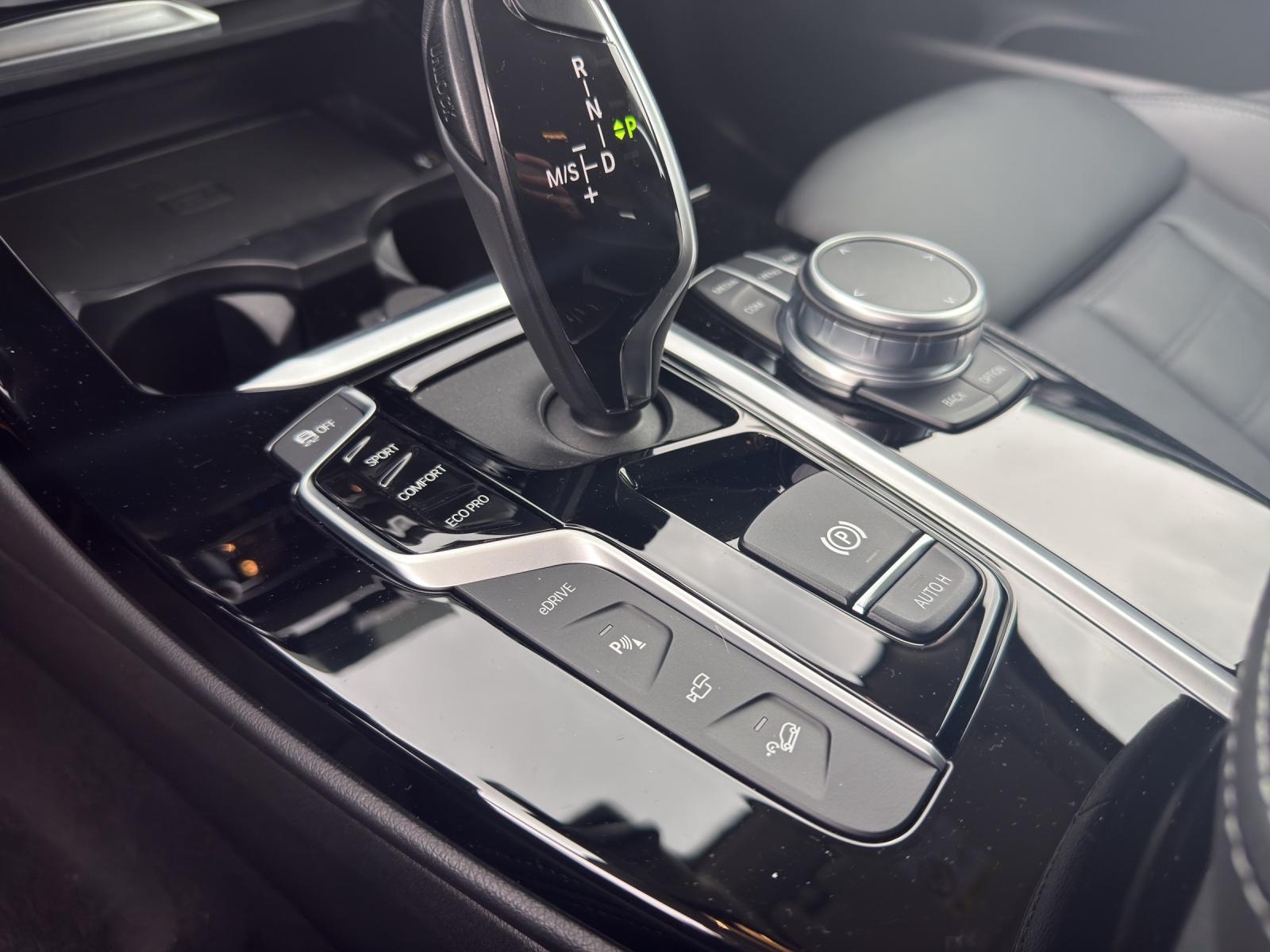 BMW X3 30e xDrive-image-16