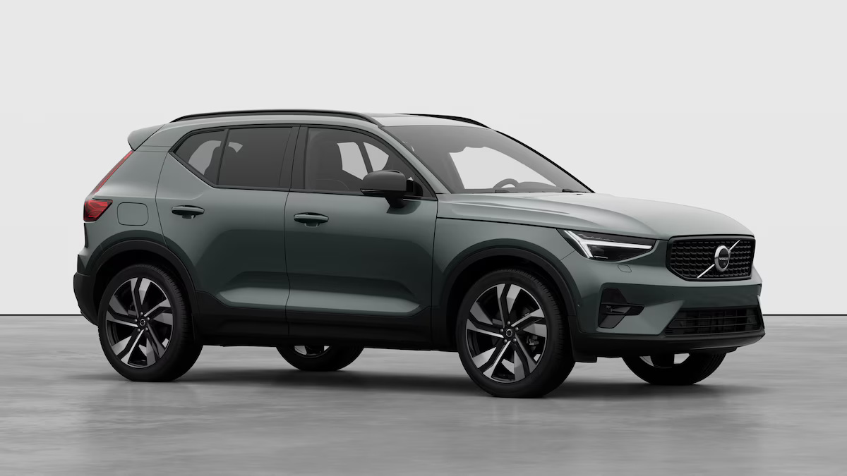 VOLVO XC40 2.0 B4 MH Ultra Dark-image-2