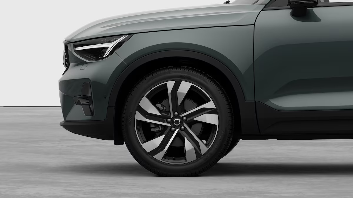 VOLVO XC40 2.0 B4 MH Ultra Dark-image-8