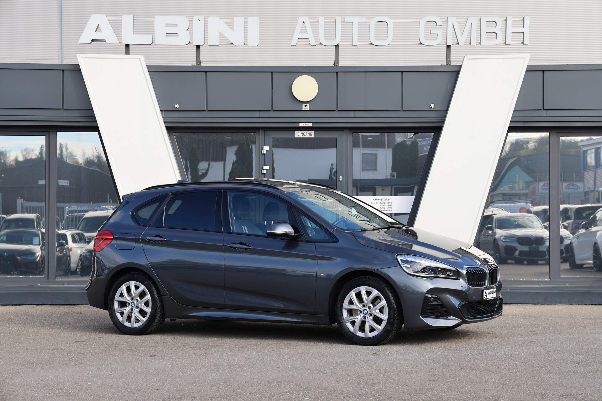 BMW 225xe iPerformance Active Tourer Steptronic M Sport-image-1