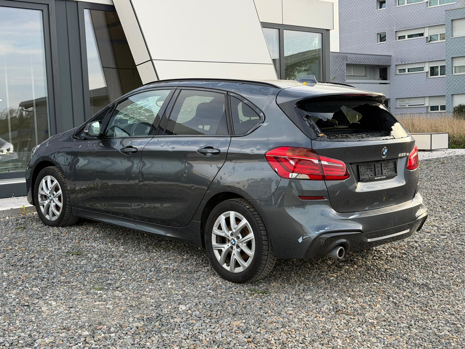 BMW 225xe iPerformance Active Tourer Steptronic M Sport*HAGELSCHADEN* **Jetzt nur noch CHF 9'900.- statt CHF 14?900.-**-image-7