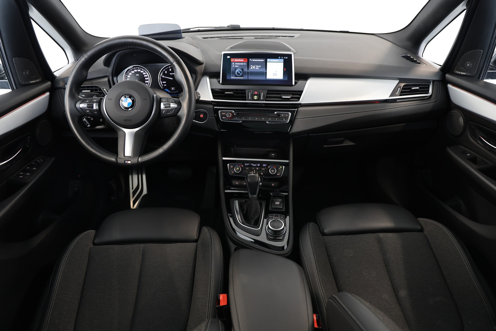 BMW 225xe iPerformance Active Tourer Steptronic M Sport-image-9