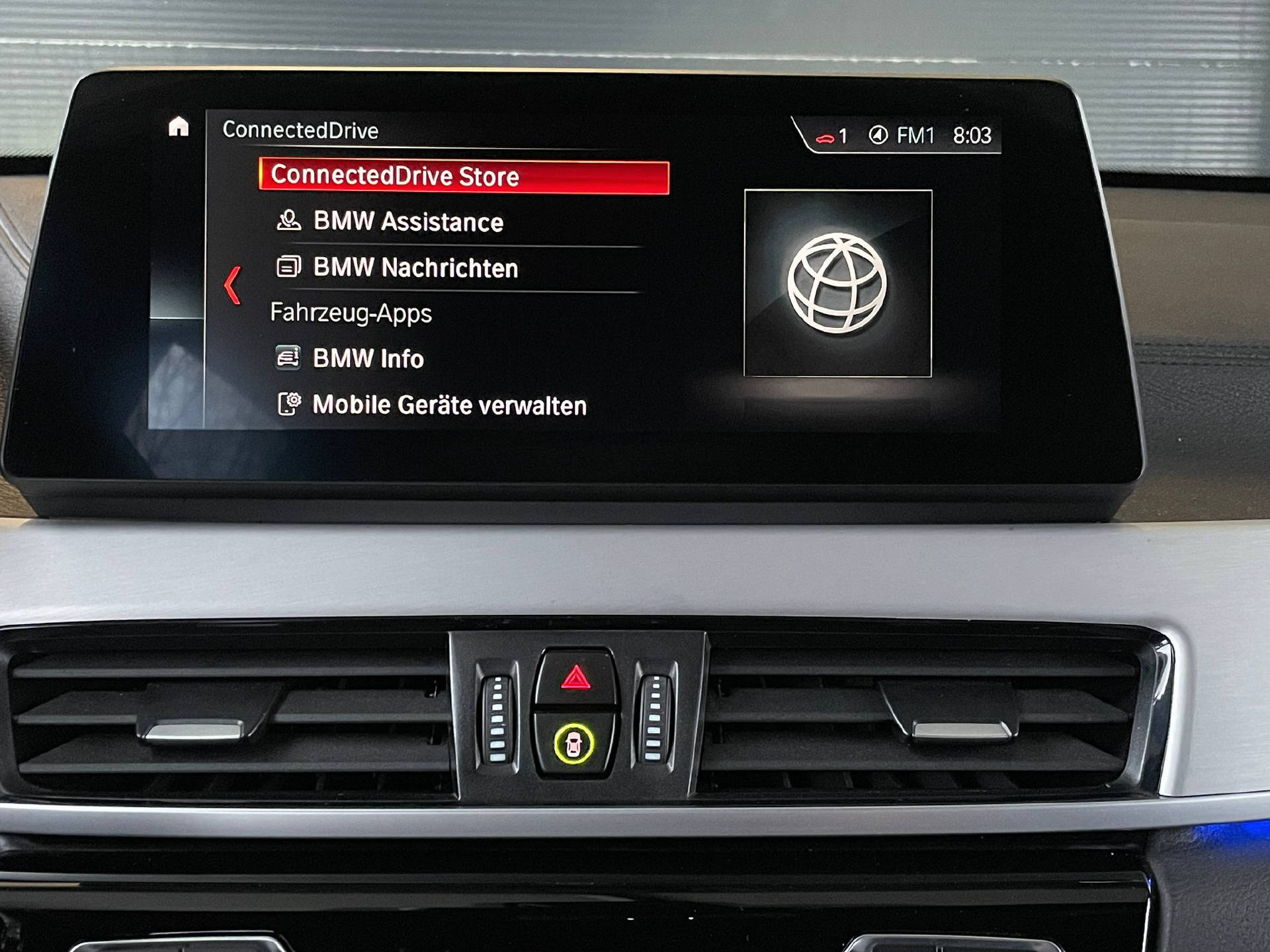 BMW X1 20i xDrive-image-12