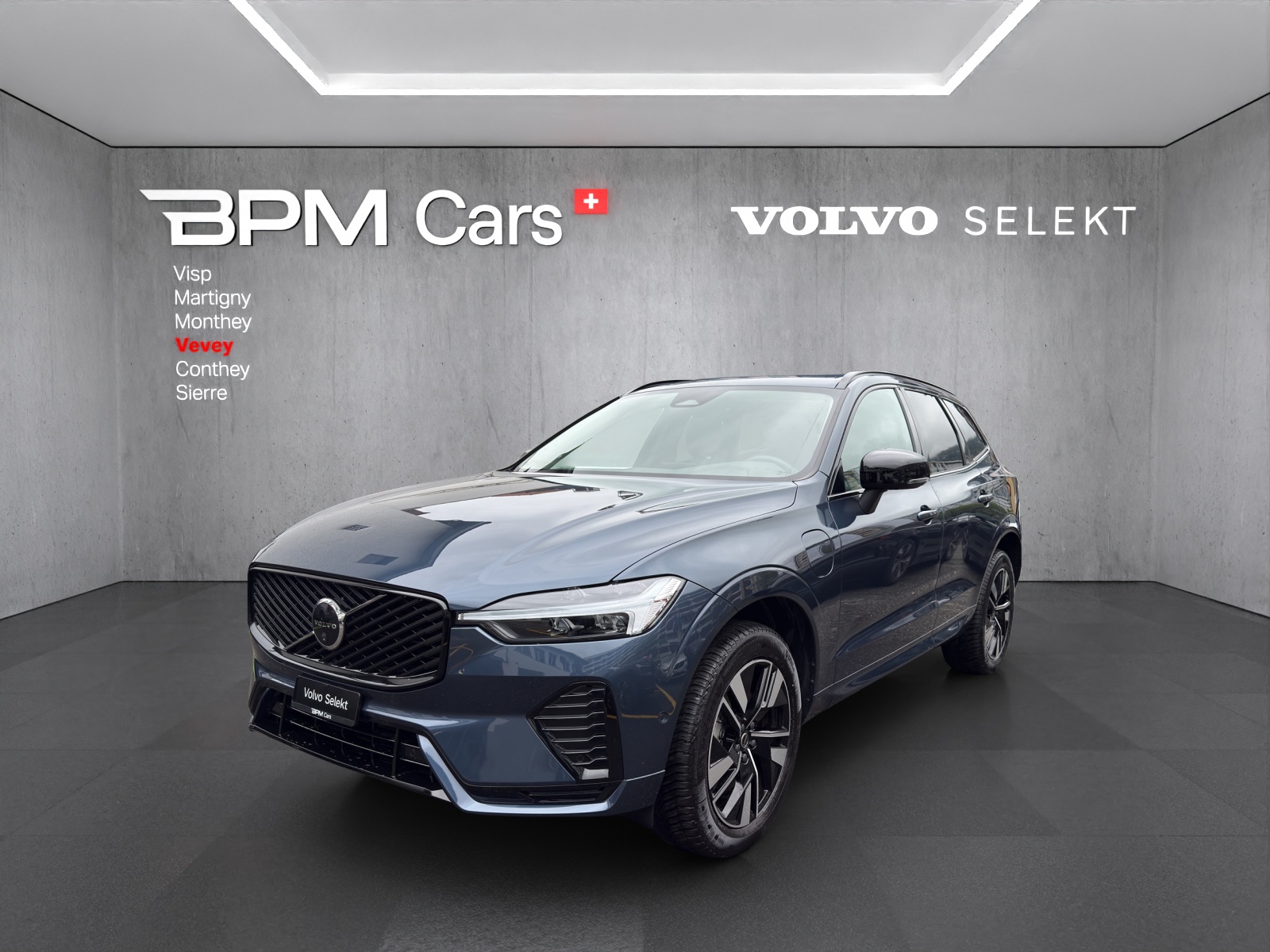 Photo VOLVO XC60 XC60 T6 eAWD PluginHybrid Plus Dark Geartronic