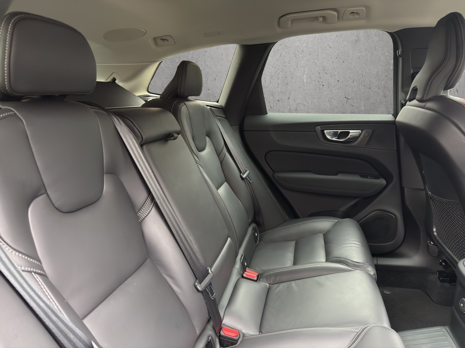 Image VOLVO XC60 XC60 T6 eAWD PluginHybrid Plus Dark Geartronic