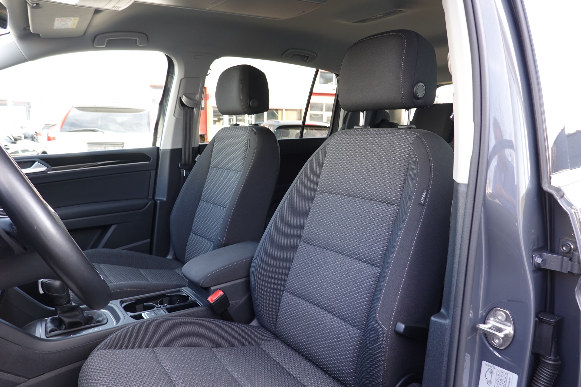VW TOURAN 2.0 TDI - BLUE MOTION TECHNOLOG - "COMFORTLINE" - DSG - 150 PS-image-13