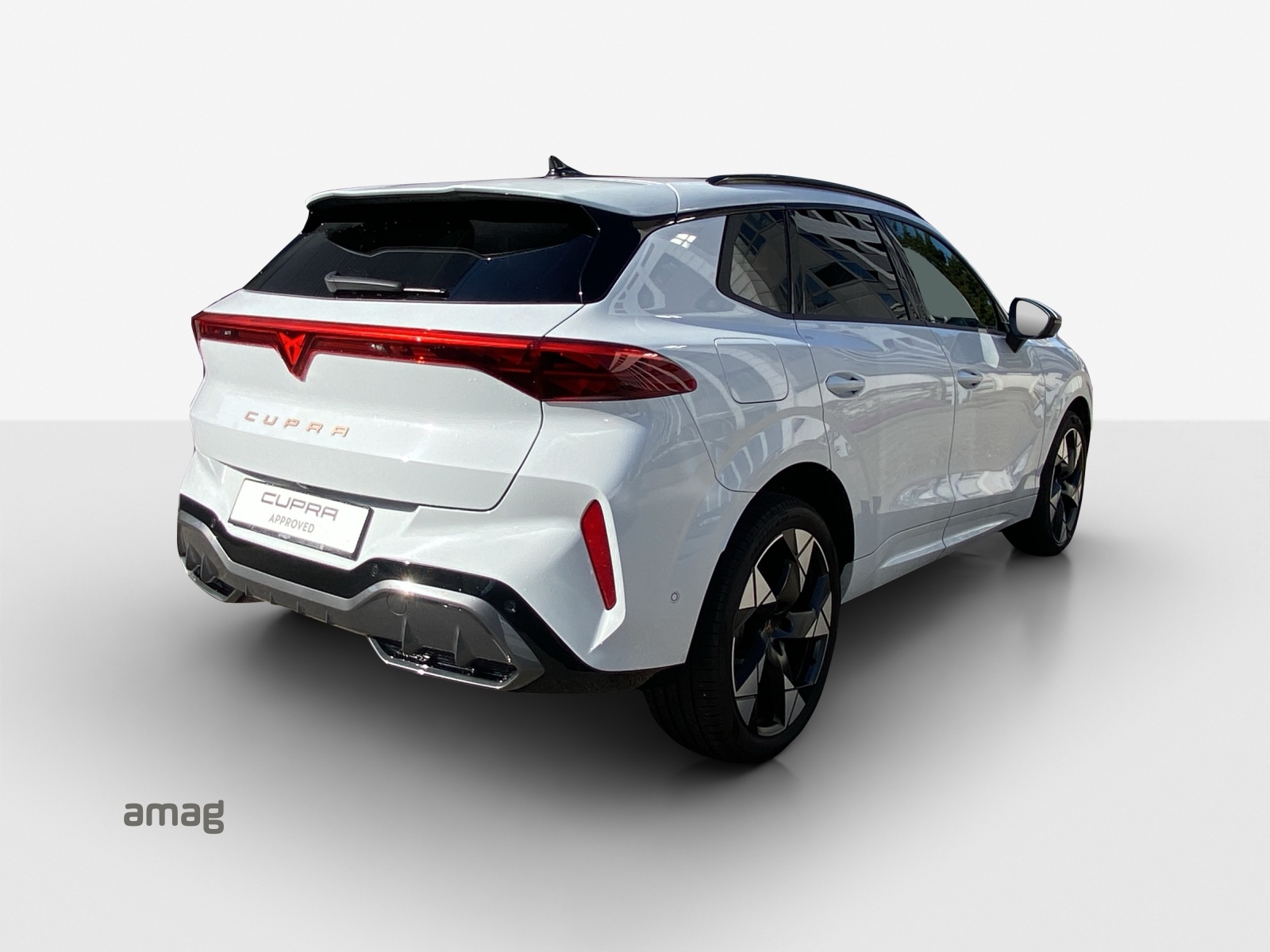 CUPRA Terramar 1.5 eTSI DSG-image-4
