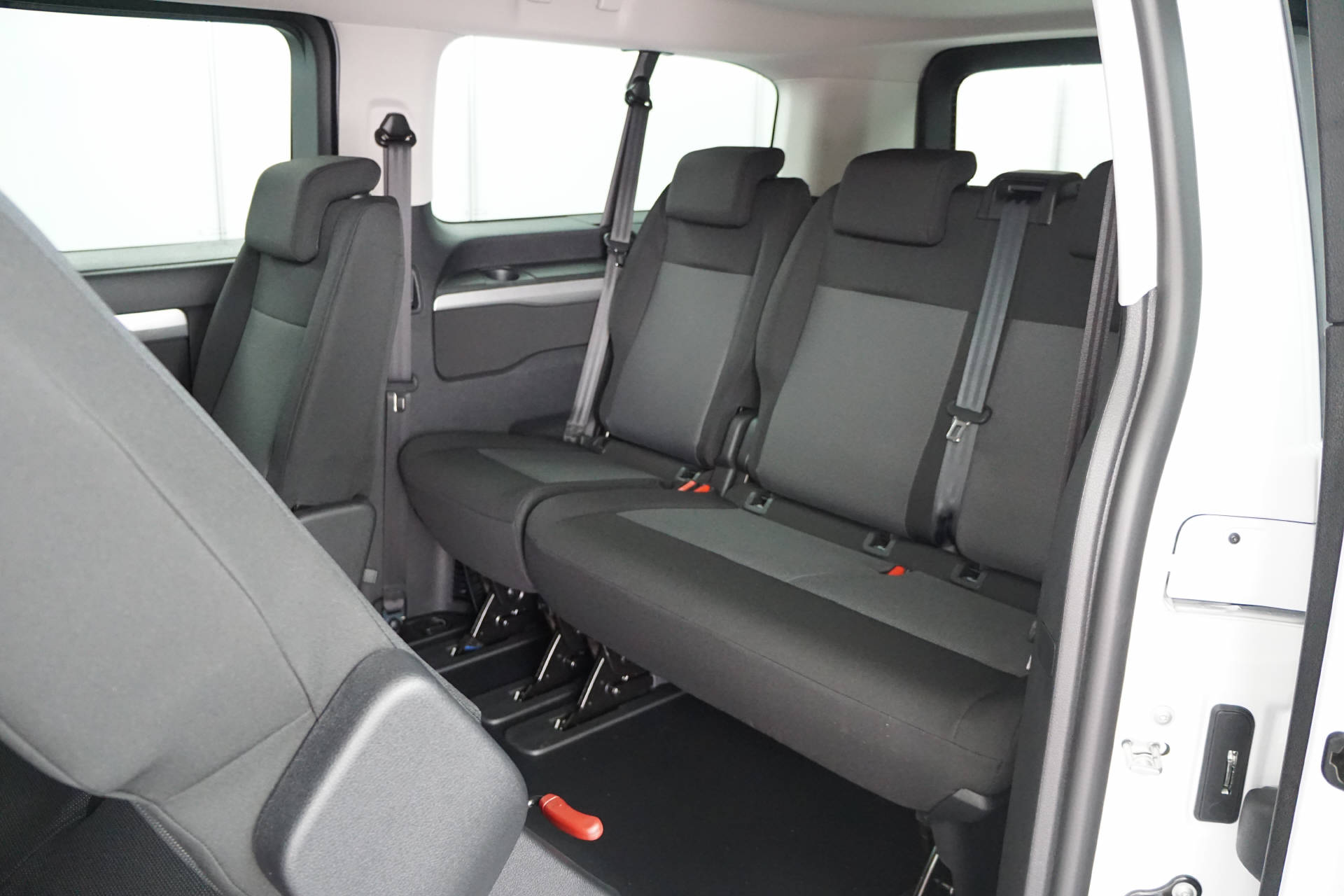 OPEL Zafira Life L 2.0 CDTI 144 Business Edition S/S-image-3