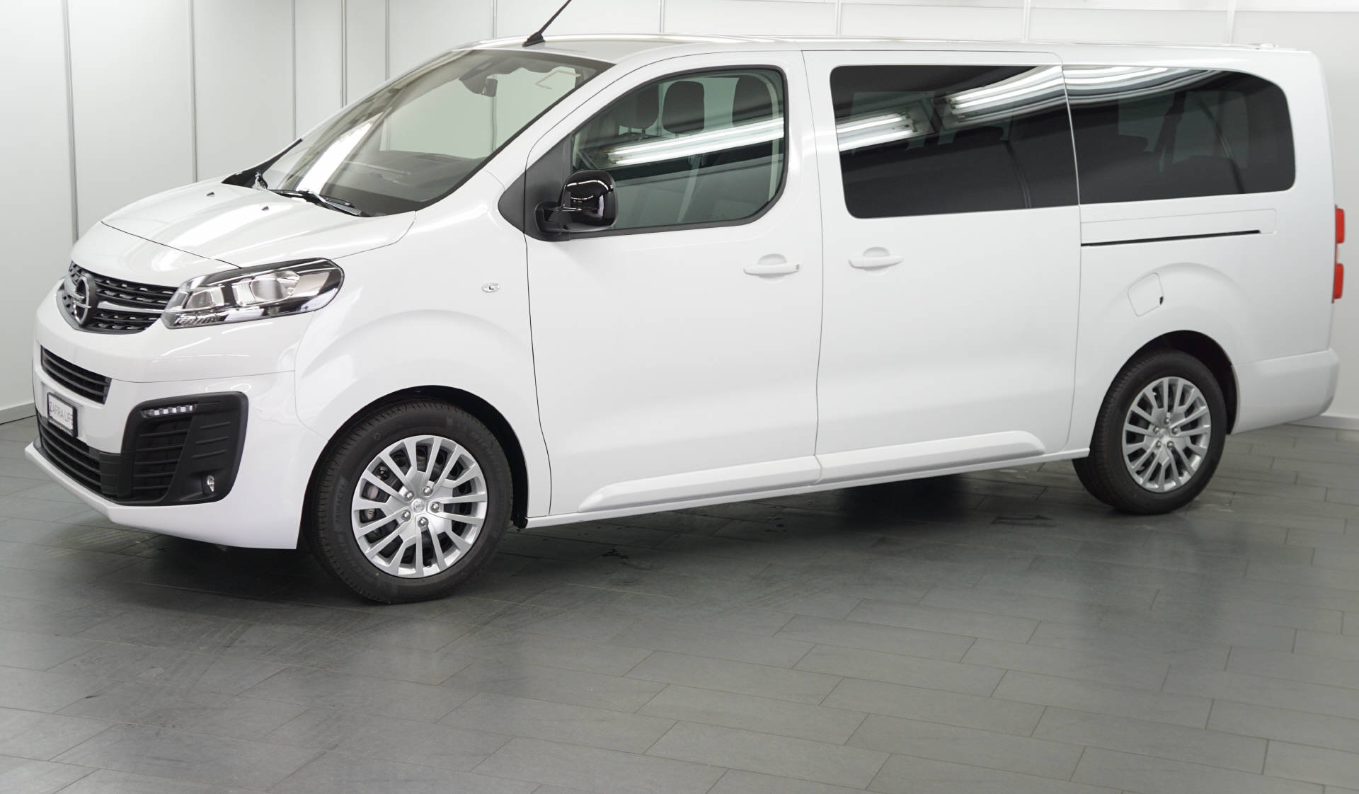 OPEL Zafira Life L 2.0 CDTI 144 Business Edition S/S-image-1