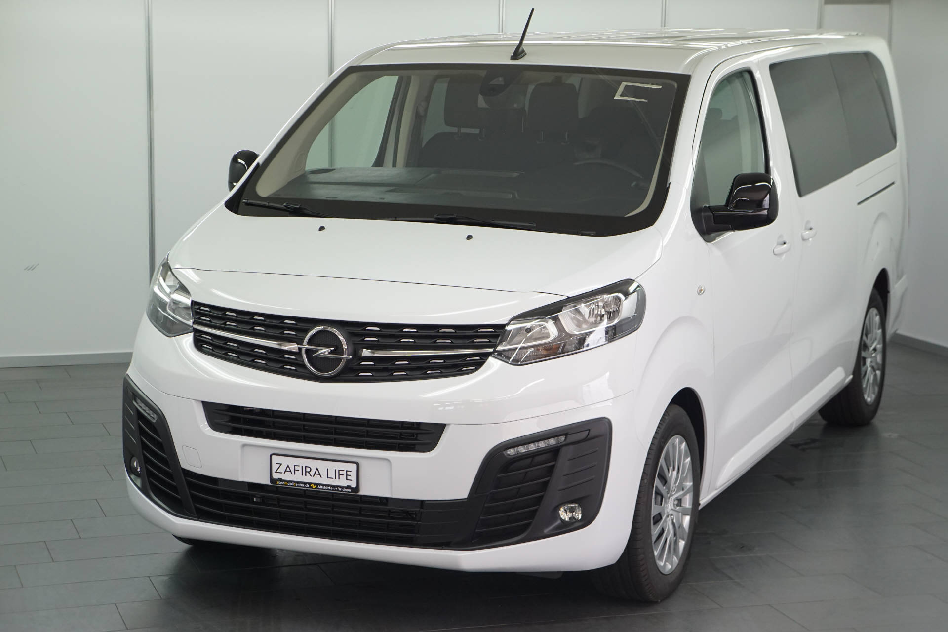 OPEL Zafira Life L 2.0 CDTI 144 Business Edition S/S-image-0