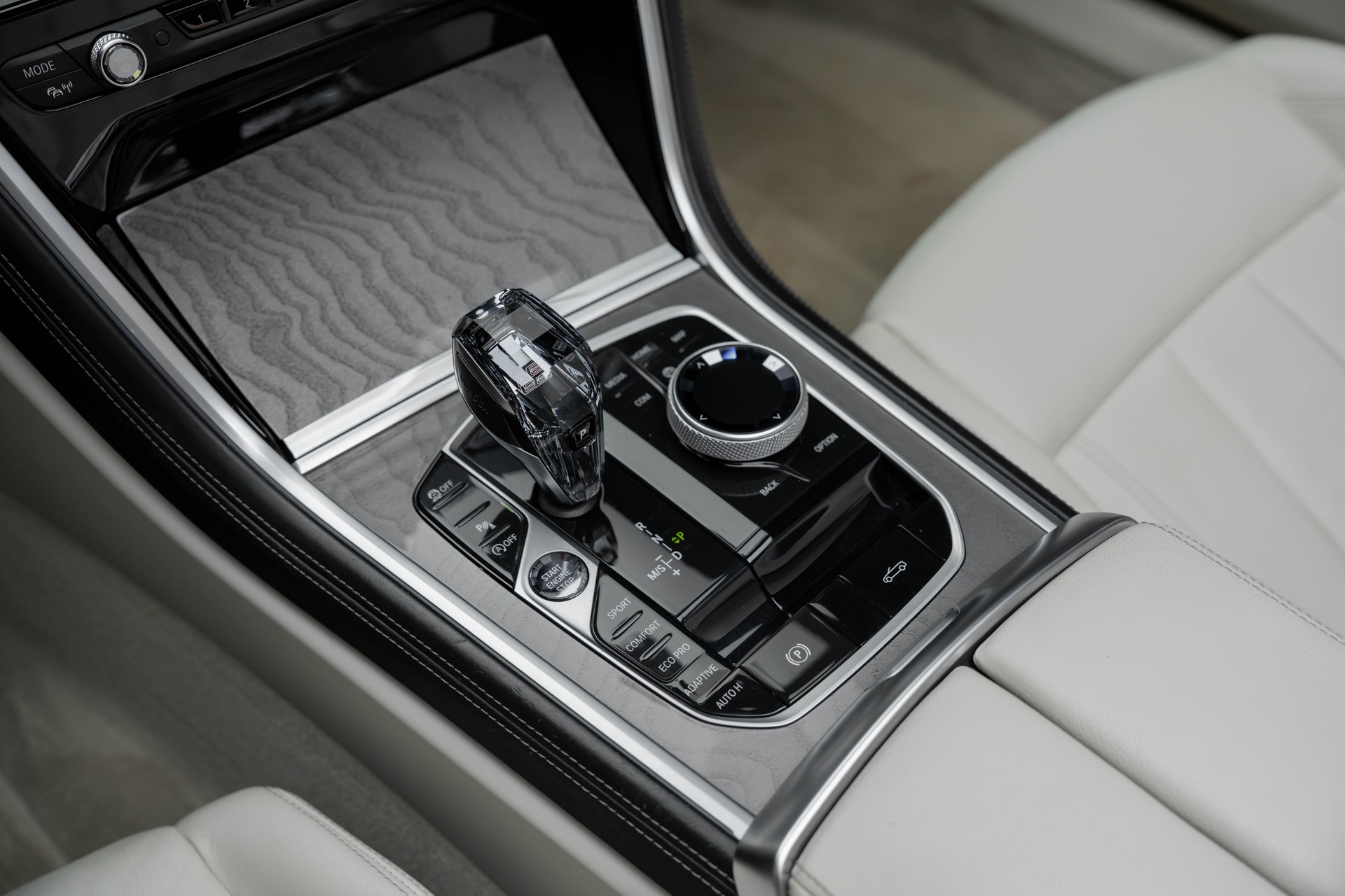 BMW 840d xDrive Steptronic-image-10