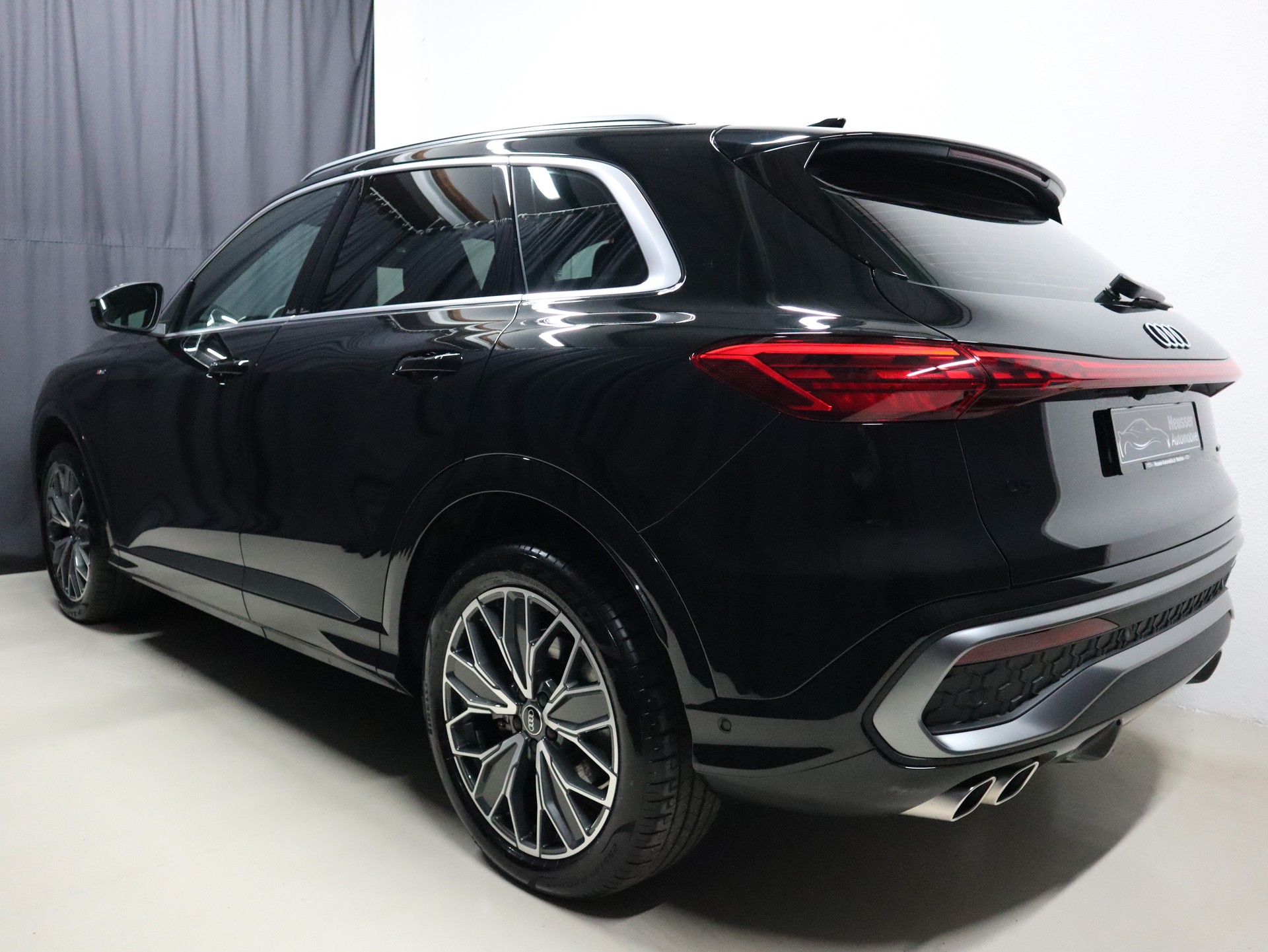 AUDI Q5 TDI quatto 150 kW S-tronic S Line Edition - Navi - MMI Beifahrerdisplay - Matrix LED - Keyless - 360° Kamera - 204 PS-image-3