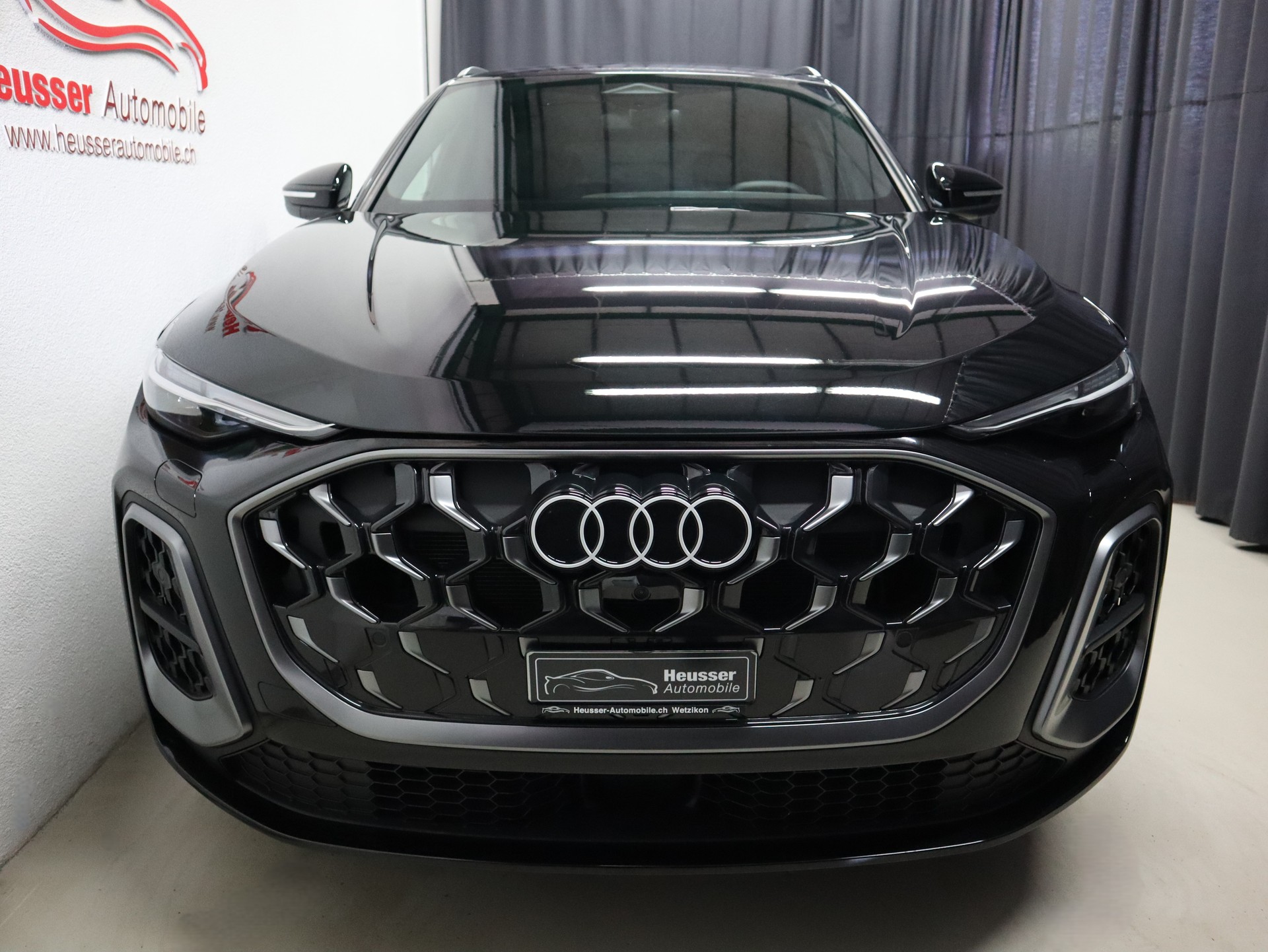 AUDI Q5 TDI quatto 150 kW S-tronic S Line Edition - Navi - MMI Beifahrerdisplay - Matrix LED - Keyless - 360° Kamera - 204 PS-image-6