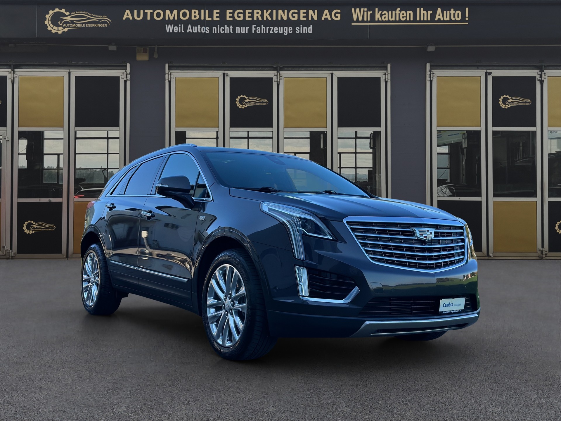 CADILLAC XT5 3.6 V6 Platinum AWD-showroom-element-2