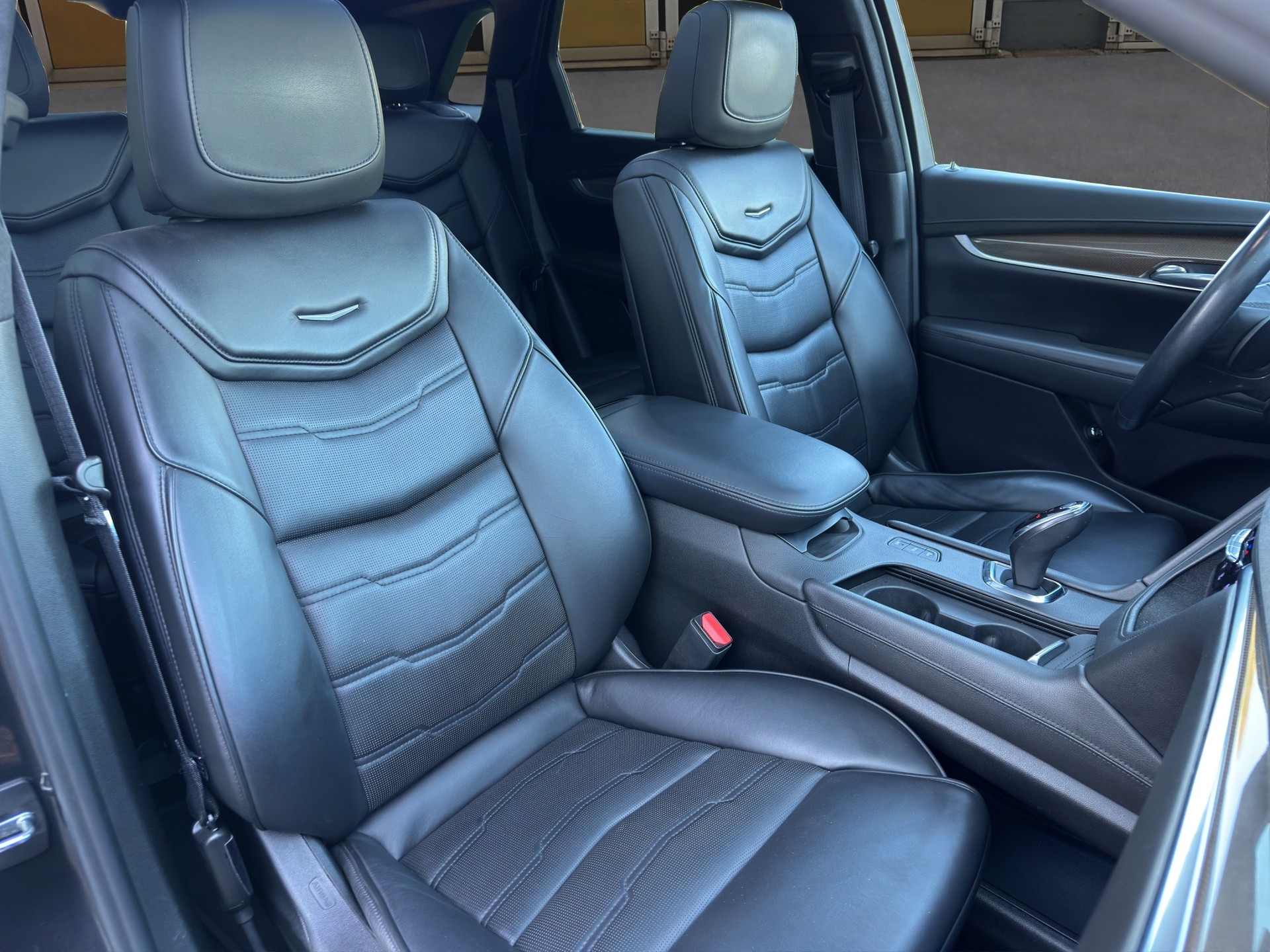 CADILLAC XT5 3.6 V6 Platinum AWD-image-9