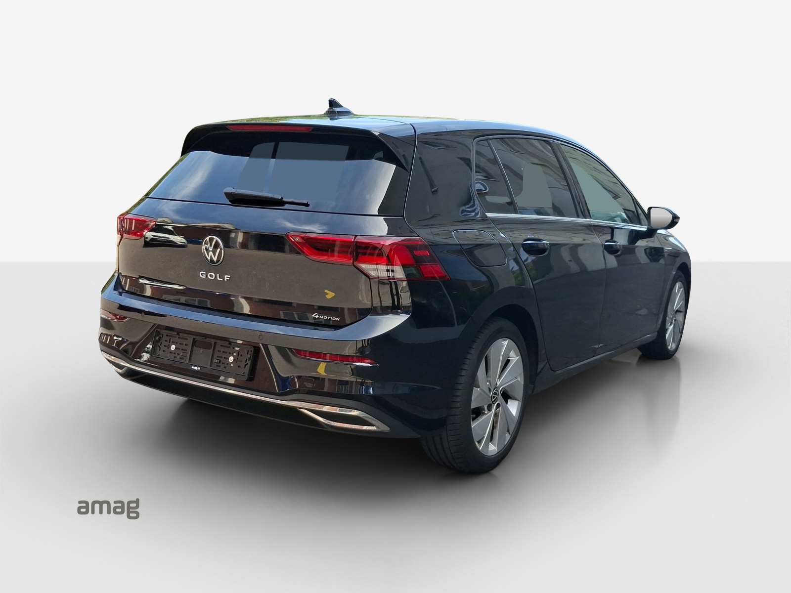 VW Golf 2.0 TSI Style DSG 4 Motion-image-4