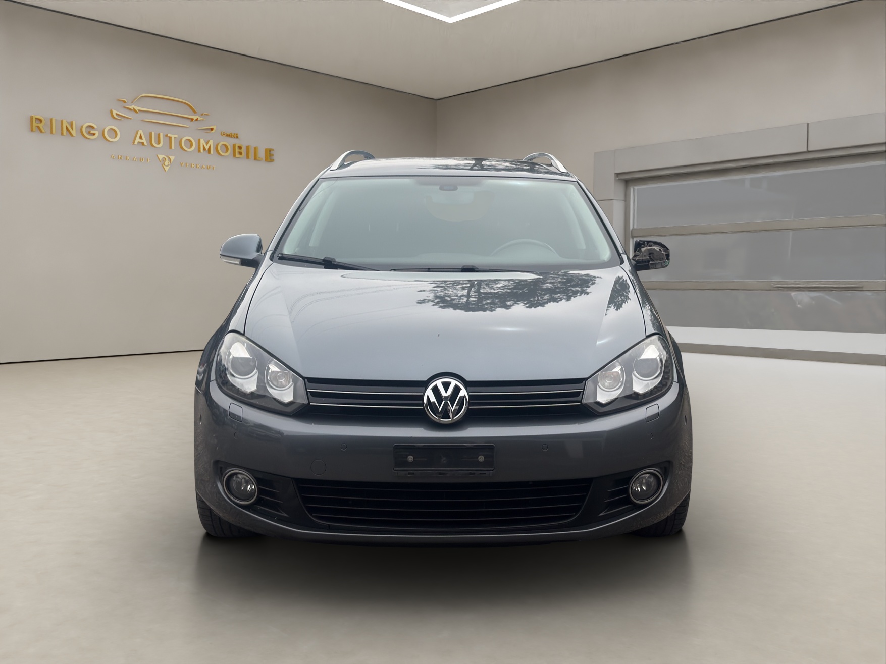VW Golf Variant 1.6 TDI Trendline DSG-showroom-element-1