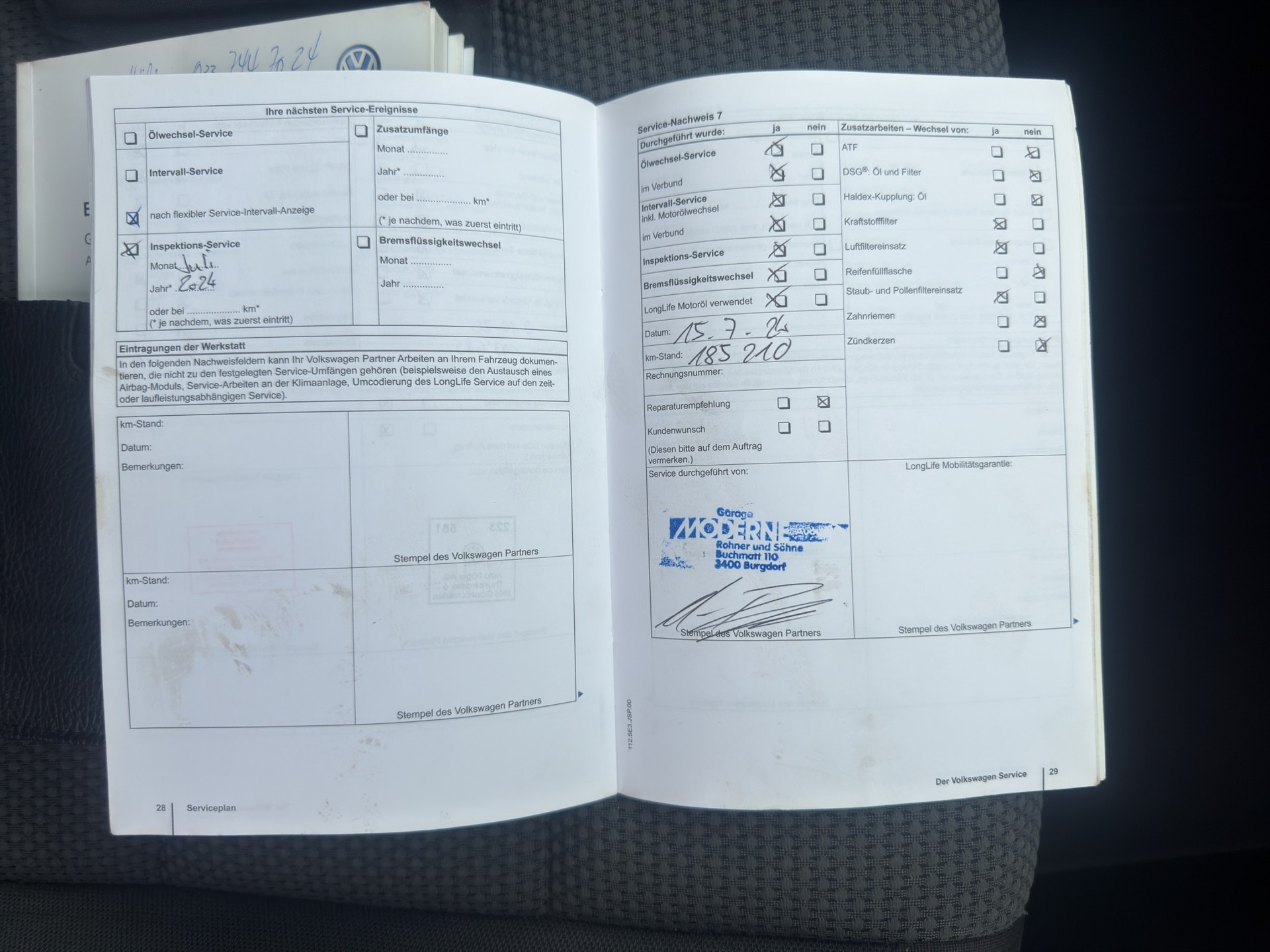 VW Golf Variant 1.6 TDI Trendline DSG-image-15