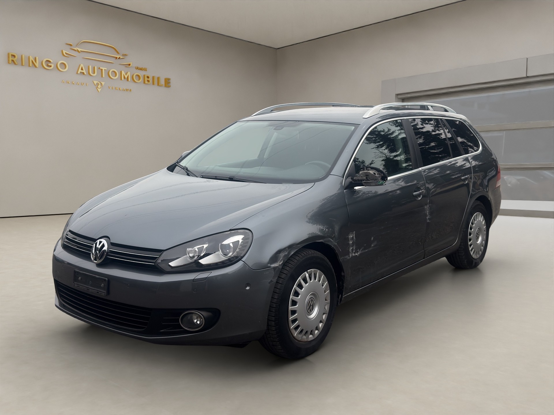 VW Golf Variant 1.6 TDI Trendline DSG-showroom-element-2