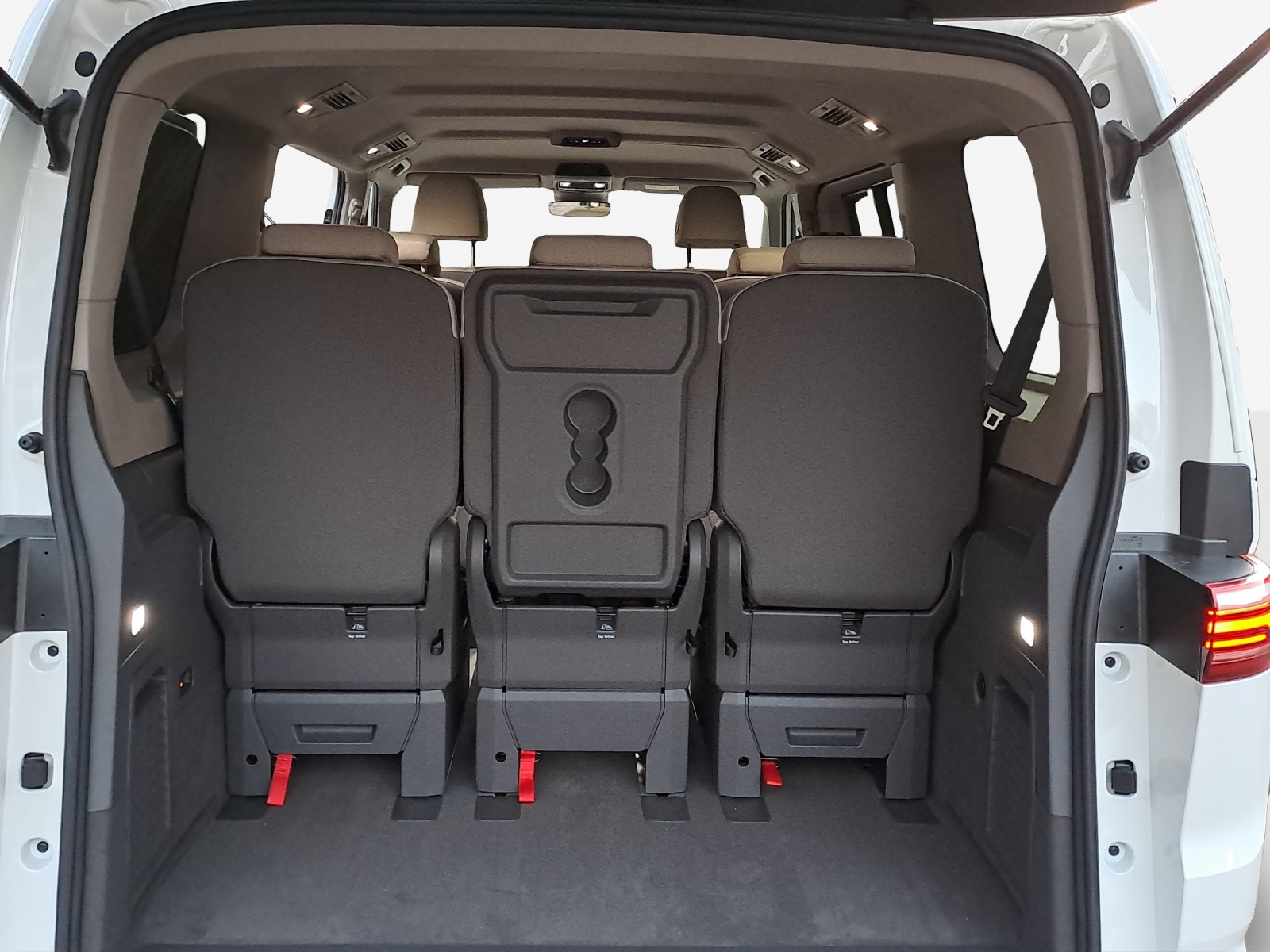 VW Multivan 2.0 TDI Liberty DSG-image-9