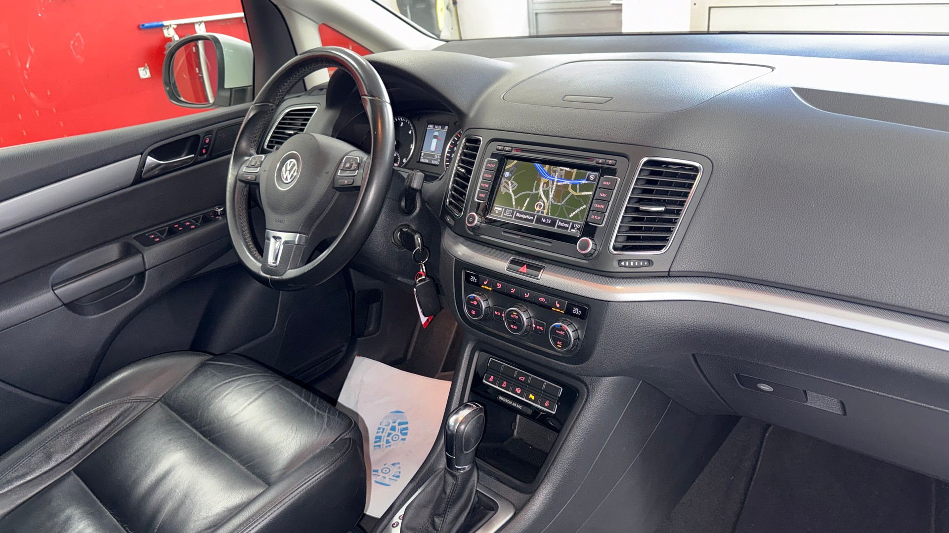 VW Sharan 2.0 TDI BlueMotion Technology Highline DSG, friach ab MFK & Service, 8fach Berädert, 7 Plätze, DAB, BT, Leder, Garantie-image-23