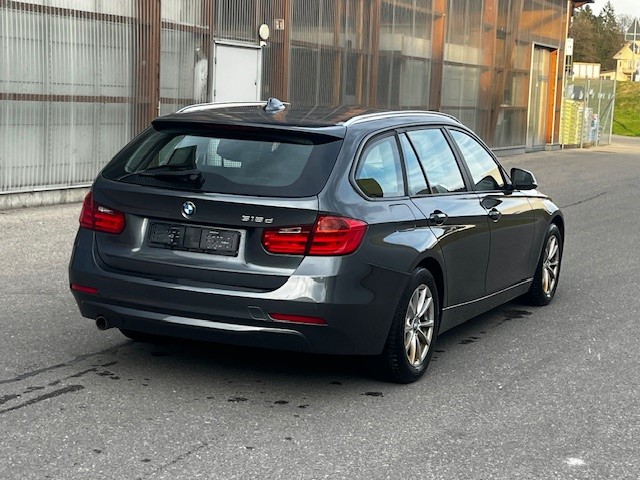 BMW 318d Touring-image-3