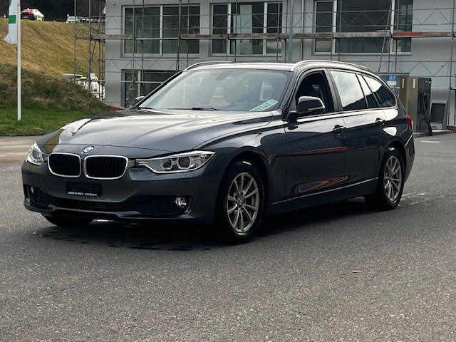 BMW 318d Touring-image-0