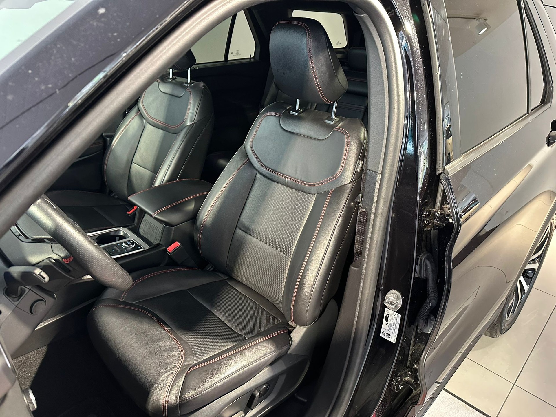FORD Explorer 3.0 EcoB. Plug-in-Hybrid ST-Line 4WD Aut.-image-5
