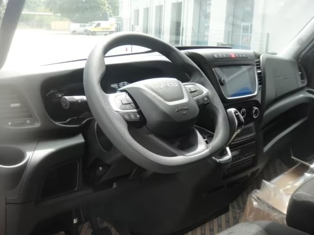 IVECO 35 S 16 A8 H3 mit Rückfahrkamera-image-5