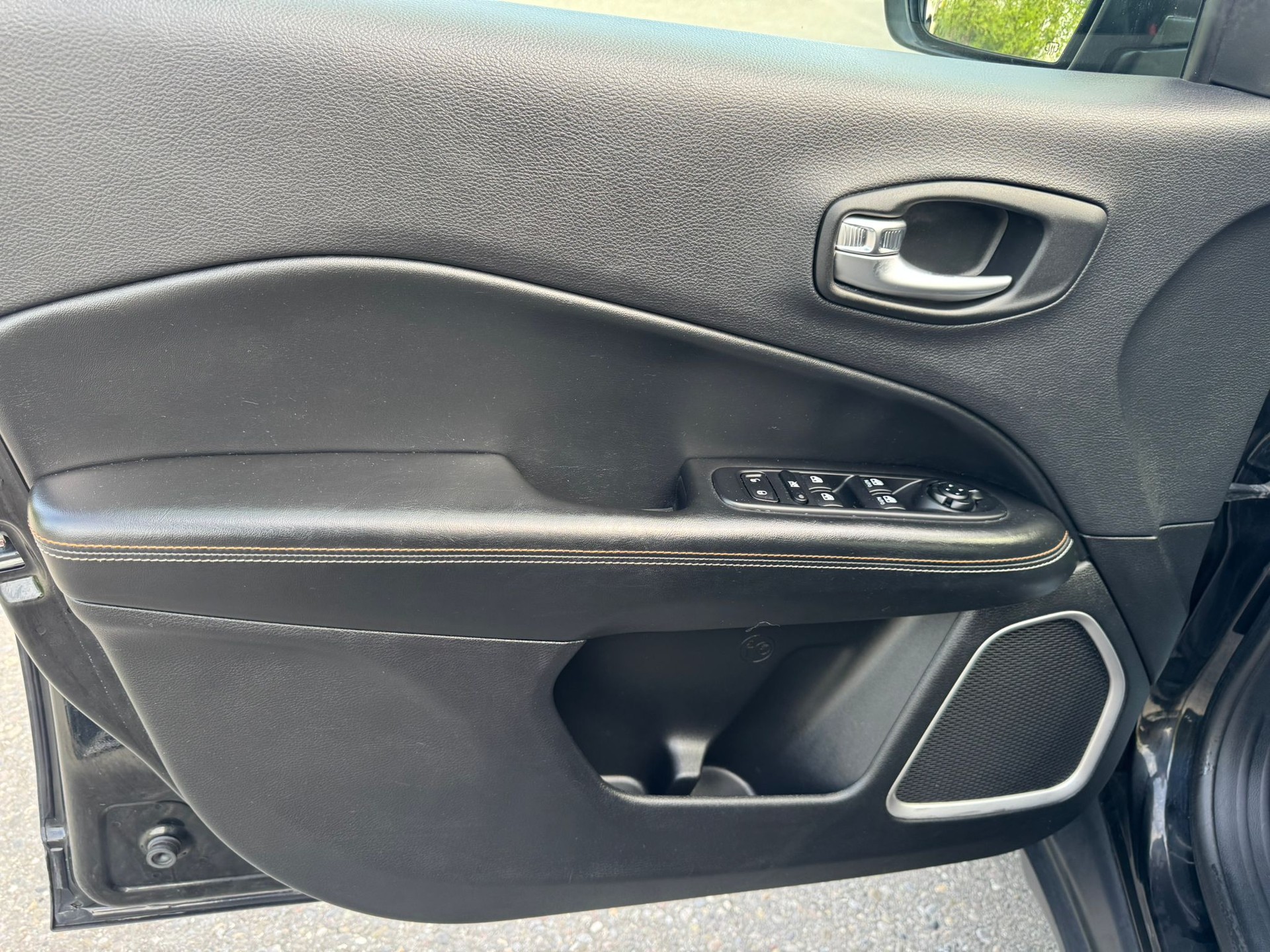 JEEP Compass 1.4 Turbo Longtitude-image-13