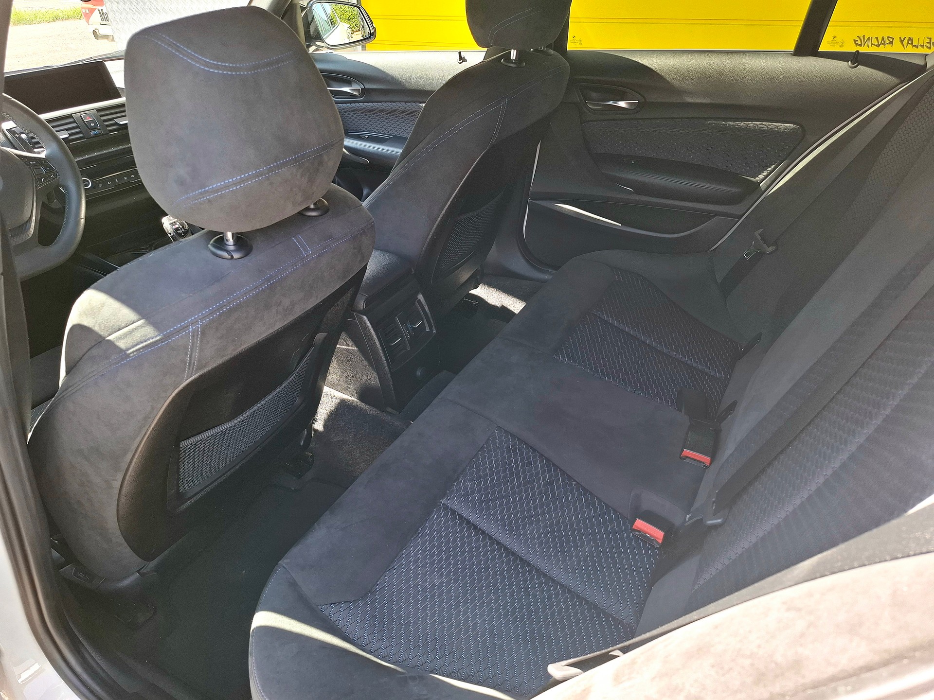 BMW M135i xDrive Steptronic-image-11