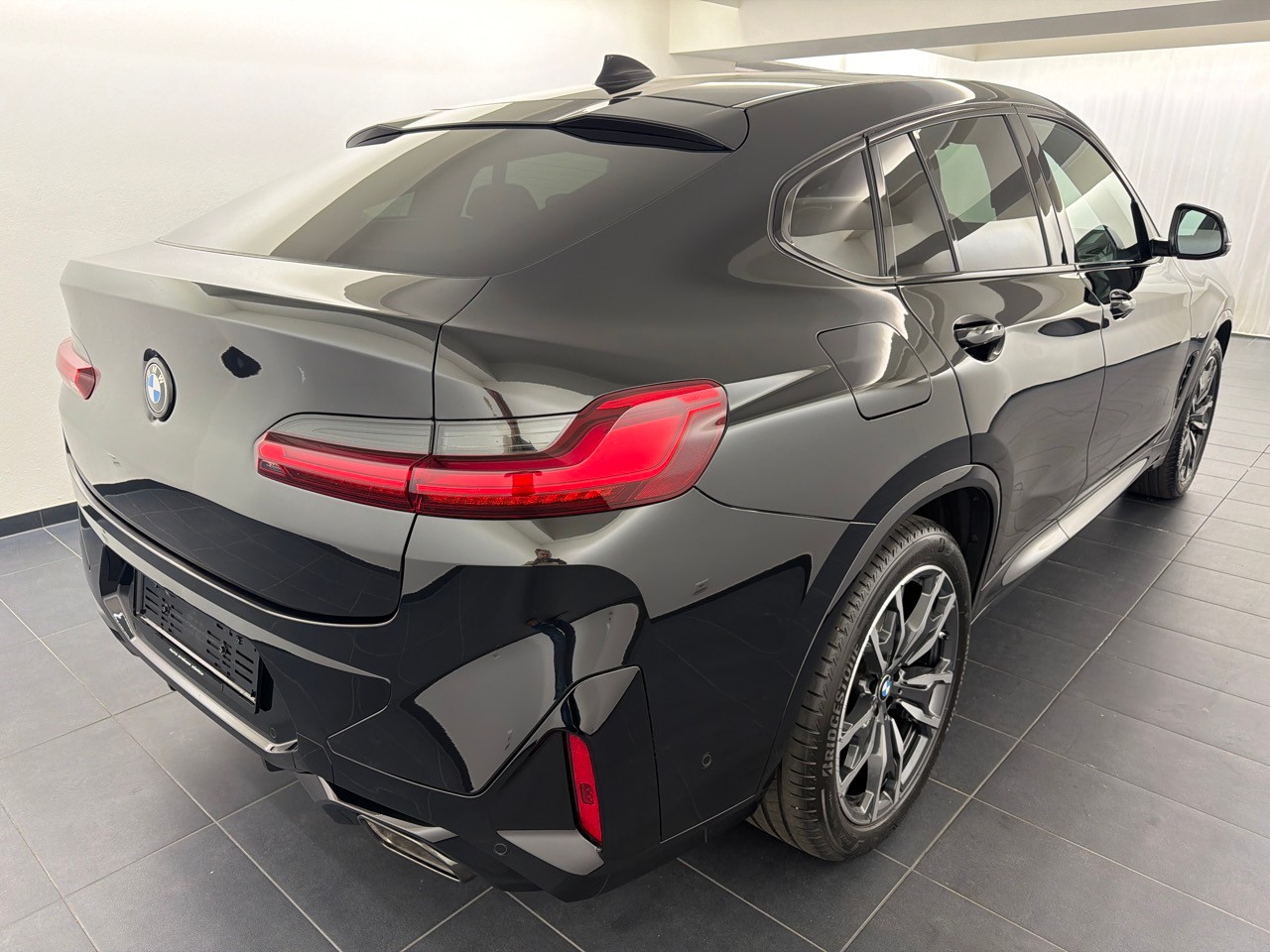 BMW X4 xDrive 48V 30d M Sport-image-2